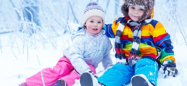 Изображение Ребенок замерз на улице на Schoolofcare.ru!